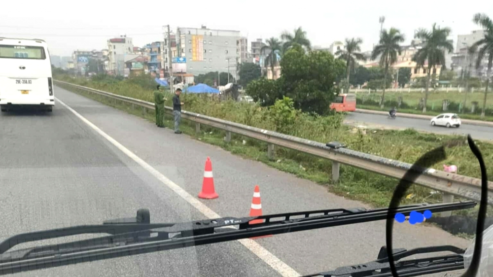 Công an Bắc Ninh truy tìm phương tiện gây tai nạn chết người trên cao tốc Hà Nội - Bắc Giang Công an Bắc Ninh truy tìm phương tiện gây tai nạn chết người trên cao tốc Hà Nội - Bắc Giang