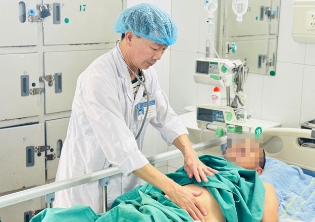 Bắc Ninh: Người đàn ông nguy kịch sau bữa nhậu với thịt ếch, vịt