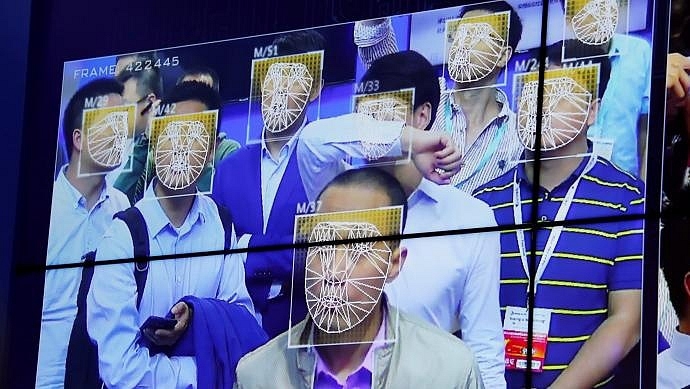 Trung Quốc: Mua sim điện thoại sẽ phải quét khuôn mặt