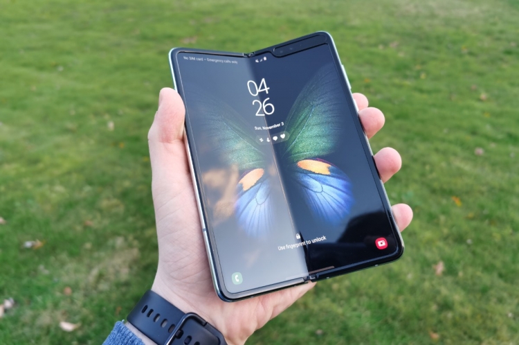 Samsung Galaxy Fold bán được 1 triệu chiếc là “sự nhầm lẫn” samsung galaxy fold ban duoc 1 trieu chiec la su nham lan