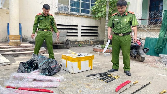 Bắc Giang: Làm rõ đối tượng buôn bán vũ khí qua tiktok