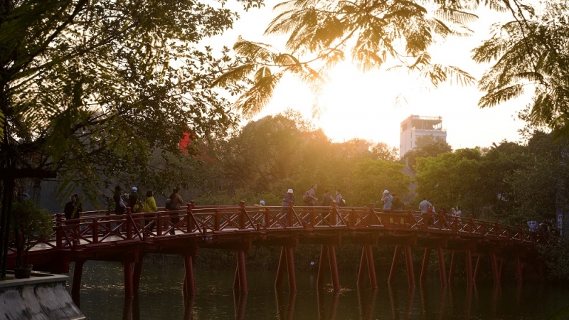 Hà Nội có nắng đông trước đợt gió mùa đông bắc về