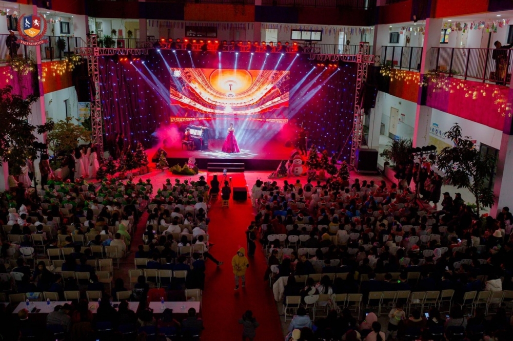 Sôi động Đại nhạc hội đa sắc màu 