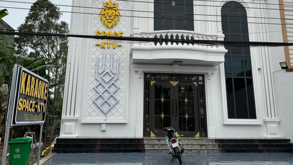 Bắc Giang: Xử phạt 140 triệu đồng chủ quán karaoke có nhiều phục vụ dưới 18 tuổi