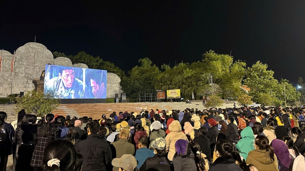 Chiếu phim “Mưa đỏ” tại Khu lưu niệm Sáu điều Bác Hồ dạy CAND