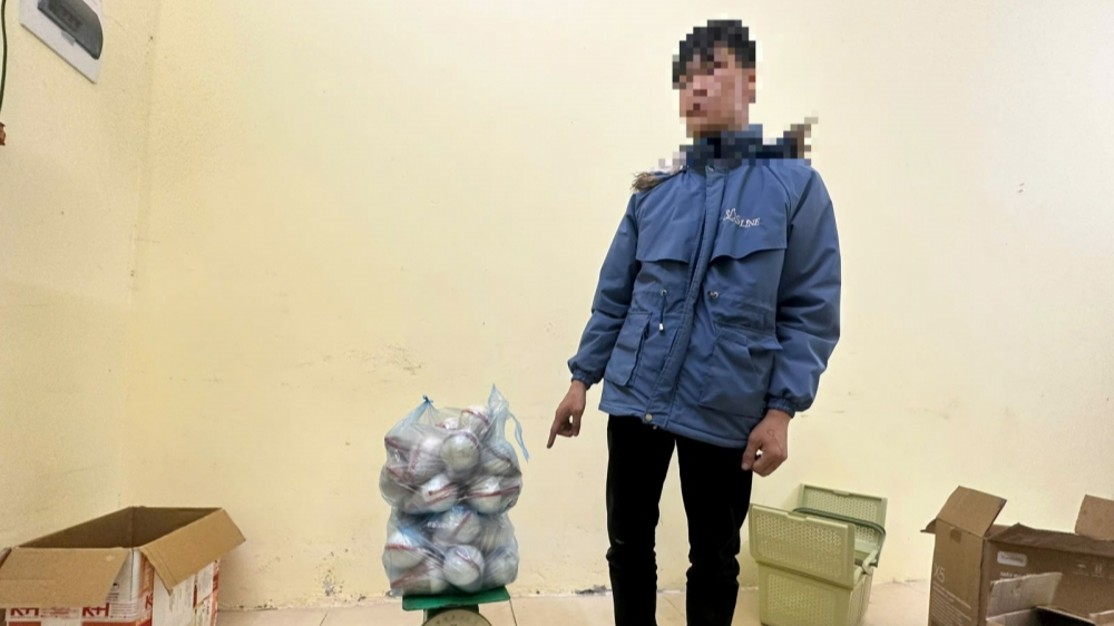 Bắc Ninh: Bắt giữ đối tượng vận chuyển pháo nổ tự chế đi tiêu thụ trong đêm Bắc Ninh: Bắt giữ đối tượng vận chuyển pháo nổ tự chế đi tiêu thụ trong đêm