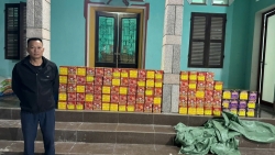 bac ninh khoi to tam giam doi tuong buon ban gan 300 kg phao no