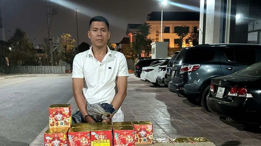 Bắc Ninh: Khởi tố đối tượng buôn bán hơn 132 kg pháo nổ dịp cao điểm cuối năm