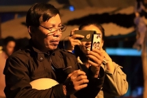 Vây bắt nghi can có súng ở Củ Chi - nước ngoài tránh xa, dân ta xúm vào