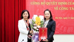 pho giam doc so van hoa va the thao ha noi lam bi thu huyen uy ung hoa