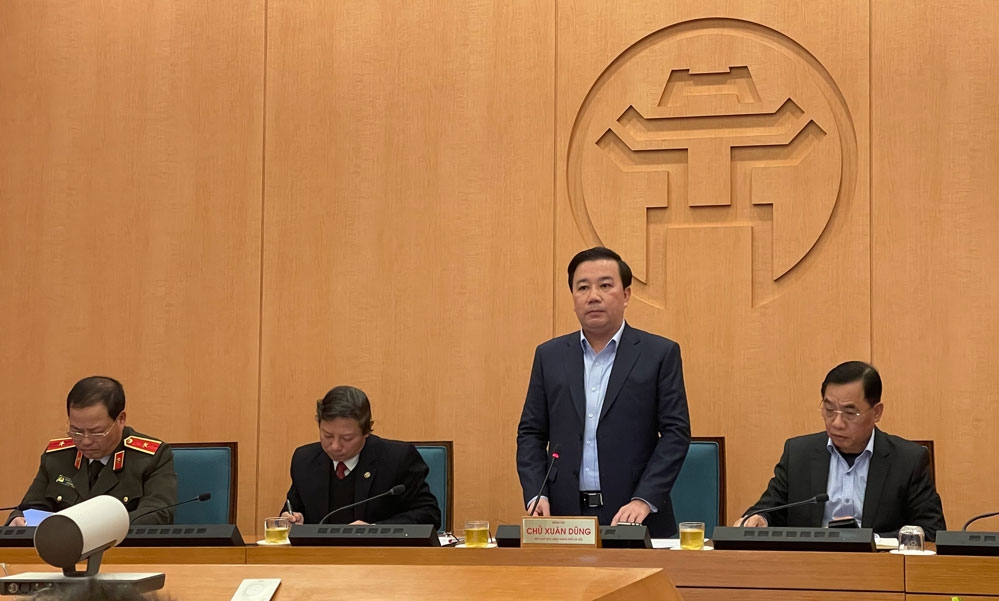 Phó Chủ tịch UBND TP Hà Nội Chử Xuân Dũng phát biểu chỉ đạo tại cuộc họp