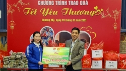 Thành đoàn Hà Nội mang Tết yêu thương đến với trẻ thiệt thòi