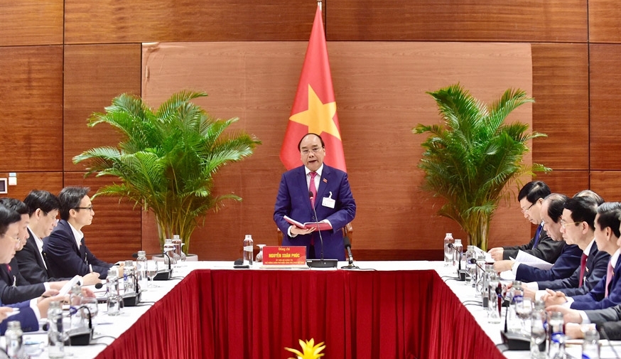 Thủ tướng Nguyễn Xuân Phúc: Phòng dịch quyết liệt nhưng vẫn bảo đảm để Nhân dân đón Tết