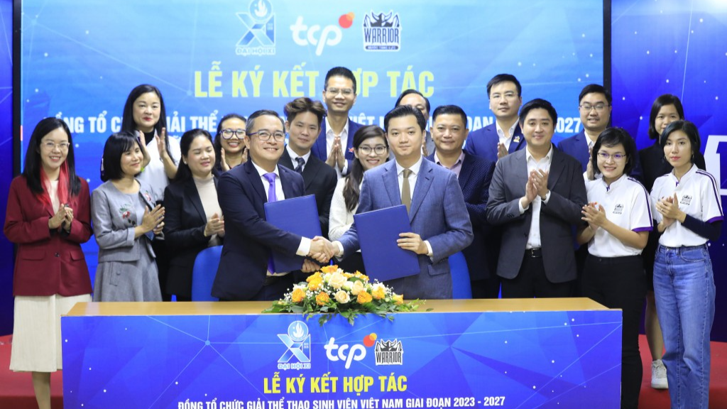Lễ ký kết hợp tác giữa Trung ương Hội Sinh viên Việt Nam với Công ty TCP Việt Nam và nhãn hàng nước tăng lực Warrior