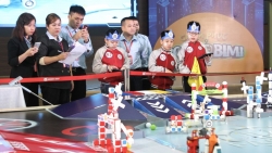 Học sinh tiểu học Tây Hồ “cháy” với sân chơi chinh phục ROBOBIMI