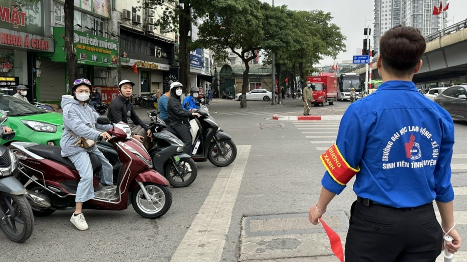 Huy động sức dân lan tỏa "Con đường màu xanh" ở Cầu Giấy