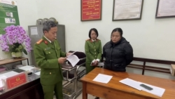 quan ba dinh khoi to cac doi tuong loi dung quyen khieu kien de gay roi