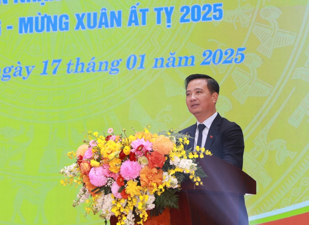 Quận Hoàng Mai gặp mặt, tri ân cán bộ cơ sở dịp Xuân Ất Tỵ 2025