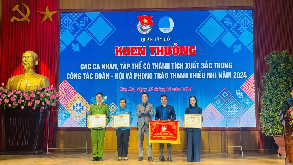 Tuổi trẻ Tây Hồ phấn đấu 55% thanh niên sử dụng dịch vụ công trực tuyến