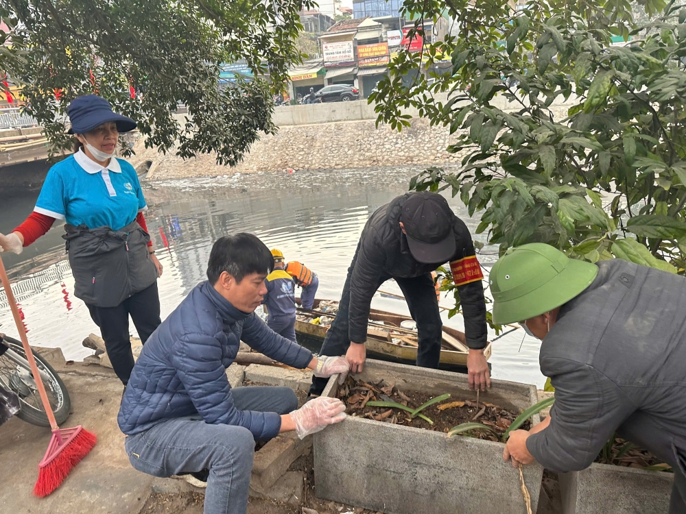 Chung tay giữ gìn sông Kim Ngưu, sông Sét