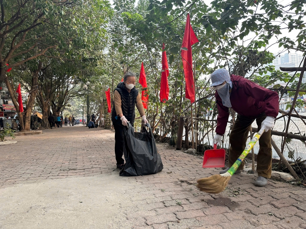 Chung tay giữ gìn sông Kim Ngưu, sông Sét