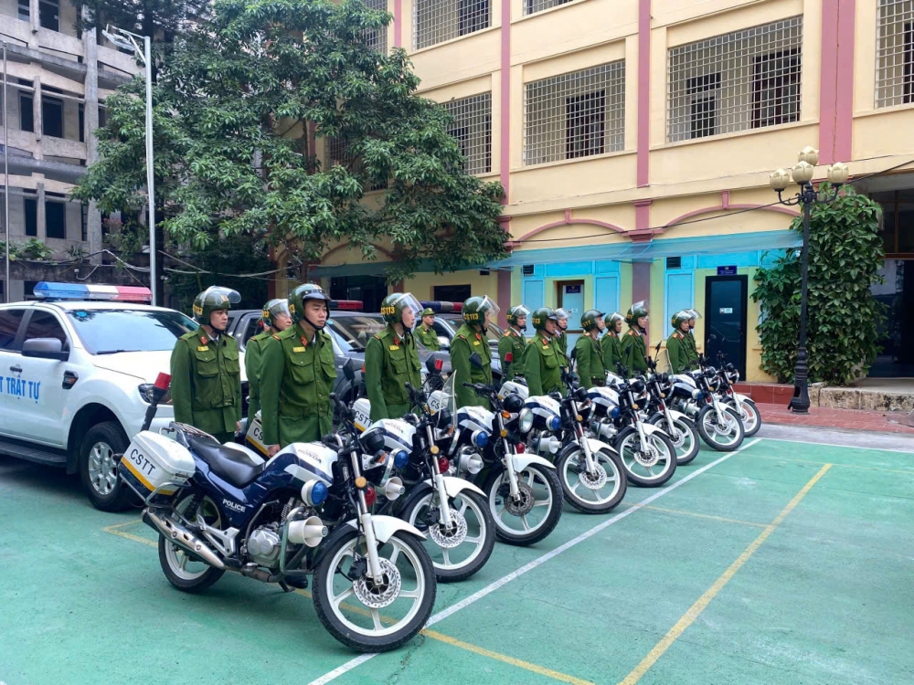 Lực lượng Công an Hà Nội triển khai ra quân trấn áp tội phạm về pháo