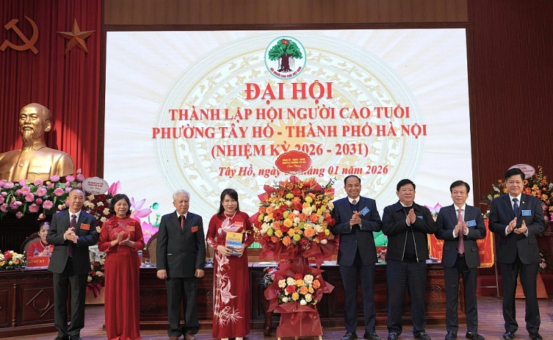 Tuổi cao   Gương sáng lan tỏa ở phường Tây Hồ