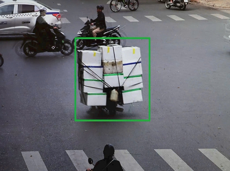 Camera AI “trực chiến” 24/7 siết kỷ cương đô thị