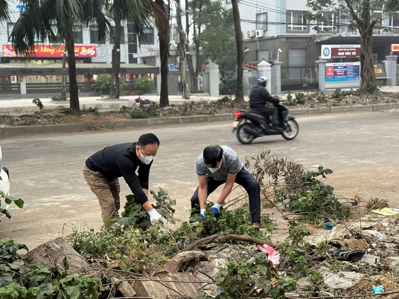 Hồ Vĩnh Hoàng ở Tương Mai sạch đẹp mừng Đại hội XIV