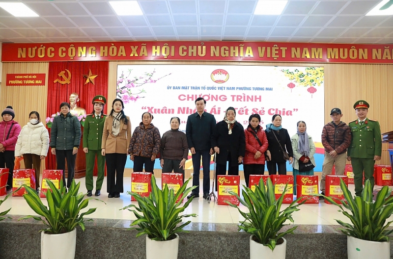 Không ai bị bỏ lại phía sau trong mùa Tết ở Tương Mai