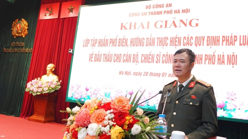 600 cán bộ, chiến sĩ Công an TP Hà Nội được tập huấn pháp luật về đấu thầu
