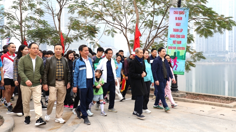 Biến ngày đi bộ thành nếp sống xanh - sạch - đẹp của phường Cầu Giấy