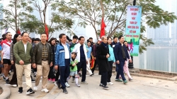 bien ngay di bo thanh nep song xanh sach dep cua phuong cau giay