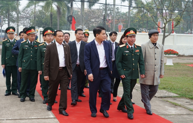 218 thanh niên huyện Đông Anh (Hà Nội) lên đường nhập ngũ 218 thanh niên huyện Đông Anh (Hà Nội) lên đường nhập ngũ