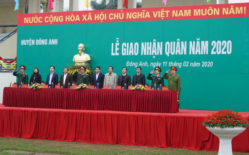 218 thanh niên huyện Đông Anh (Hà Nội) lên đường nhập ngũ 218 thanh niên huyện Đông Anh (Hà Nội) lên đường nhập ngũ