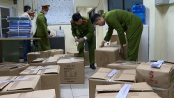 Công an Hà Nội bắt khẩn cấp giám đốc, nhân viên hai trung tâm đăng kiểm ở Đông Anh và Hoàng Mai