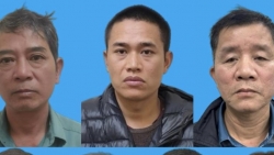 Bắt khẩn cấp nhóm bảo kê tại khu vực chợ Long Biên