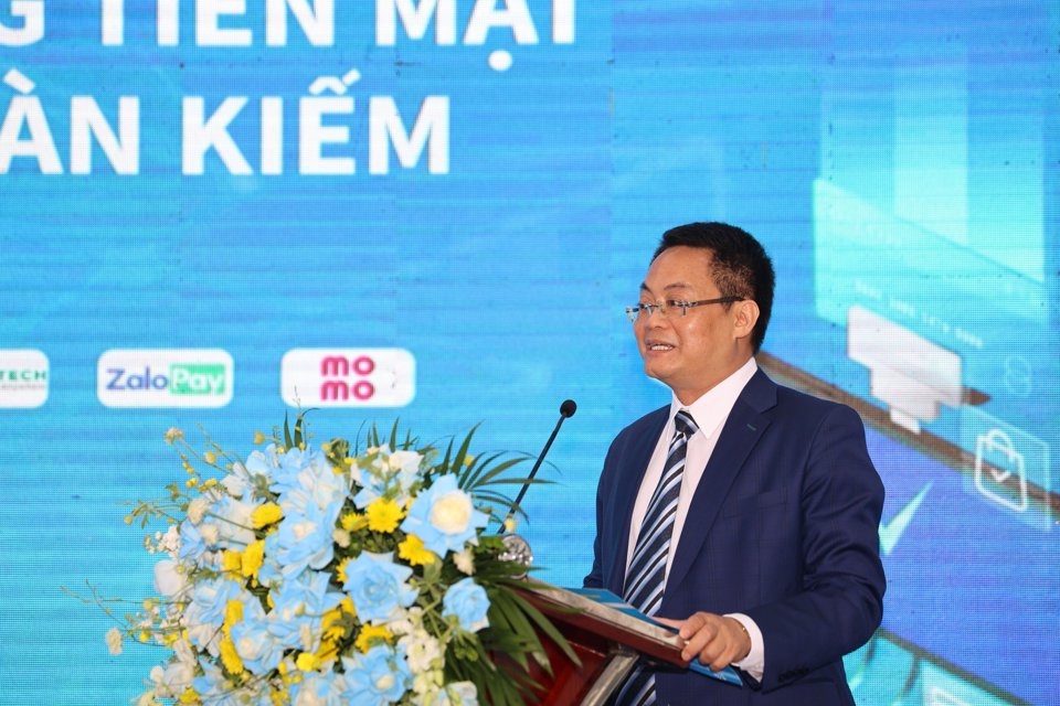 Giám đốc Sở TT&TT Hà Nội Nguyễn Việt Hùng đánh giá ưu thế của việc thanh toán không dùng tiền mặt