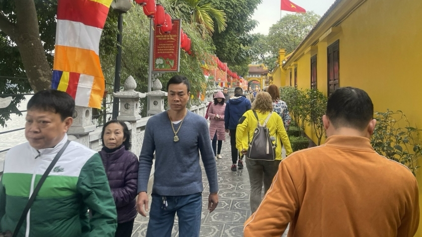 Đảm bảo an ninh trật tự ở chùa Trấn Quốc dịp đầu năm