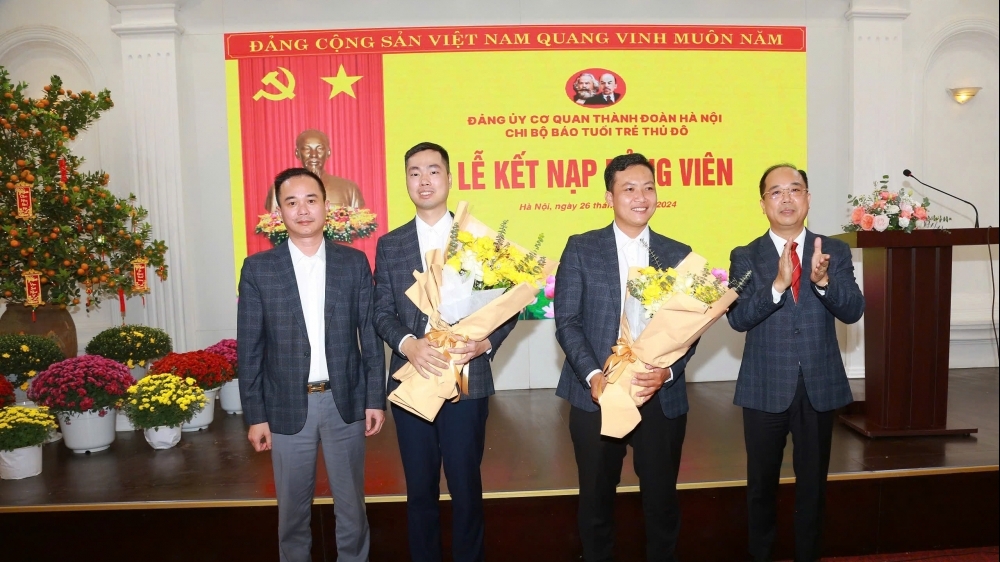 Đảng viên phai nhạt lý tưởng cộng sản là tự đào thải