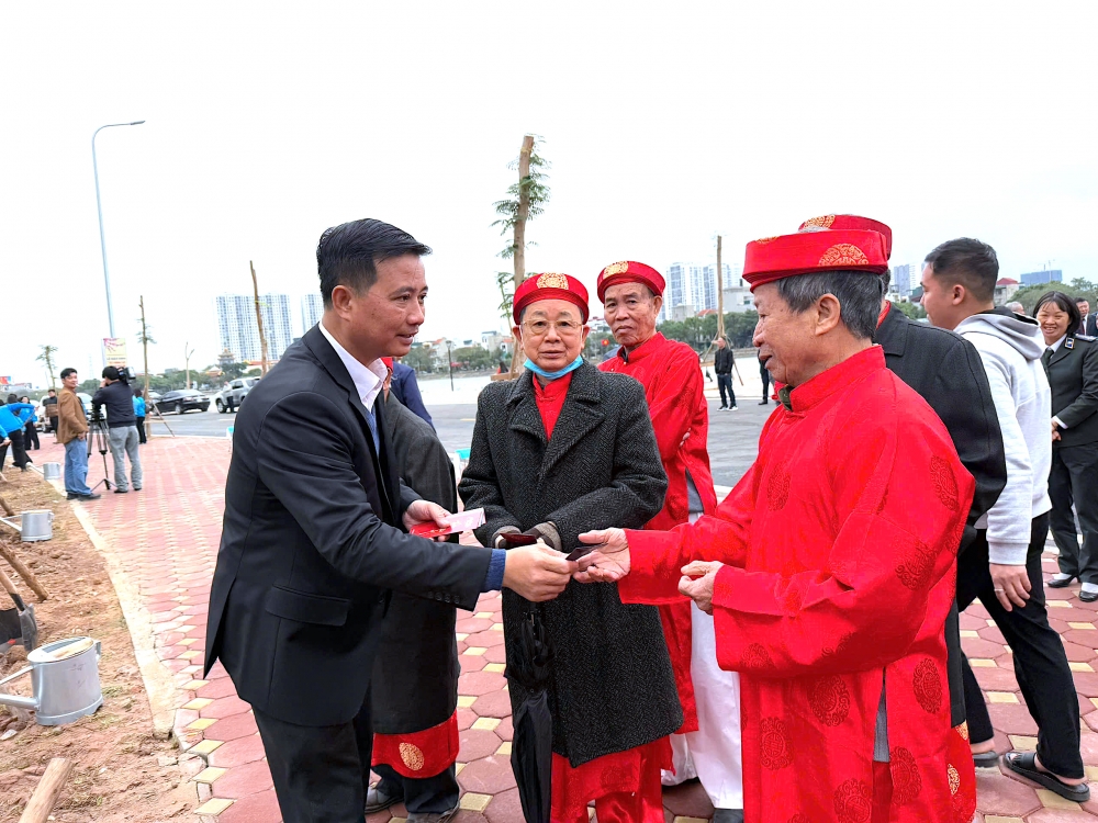 Hoàng Mai phát động Tết trồng cây Xuân Ất Tỵ 2025: Lan tỏa ý nghĩa bảo vệ môi trường Hoàng Mai phát động Tết trồng cây Xuân Ất Tỵ 2025: Lan tỏa ý nghĩa bảo vệ môi trường