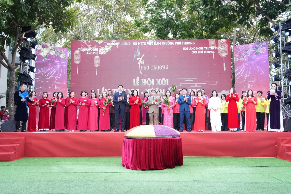 Tưng bừng Lễ hội Xôi Phú Thượng lần thứ VIII Tưng bừng Lễ hội Xôi Phú Thượng lần thứ VIII