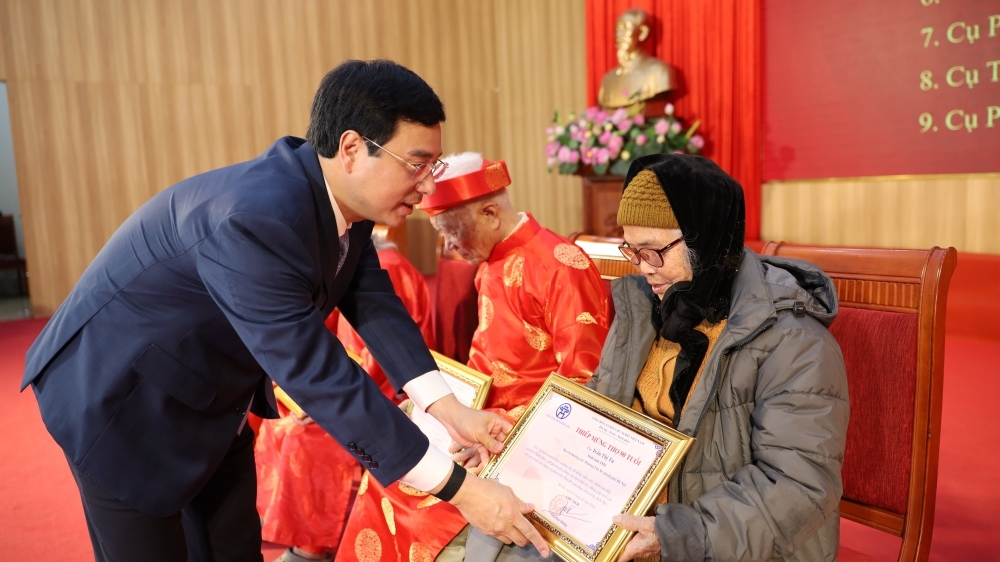 Kính lão trọng thọ - giữ nếp nhà, bồi đắp nghĩa tình phường Yên Sở