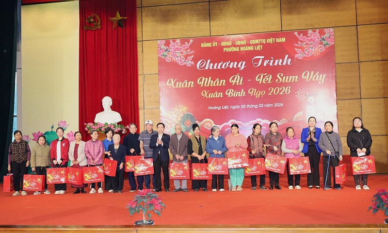 “Xuân nhân ái - Tết sum vầy” lan tỏa nghĩa tình ở Hoàng Liệt