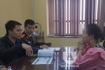 Chia sẻ cách chữa trị Covid-19 không kiểm chứng, một phụ nữ bị triệu tập