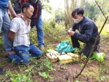 Bắt đối tượng vận chuyển hơn 60.600 viên ma túy tổng hợp xuyên quốc gia