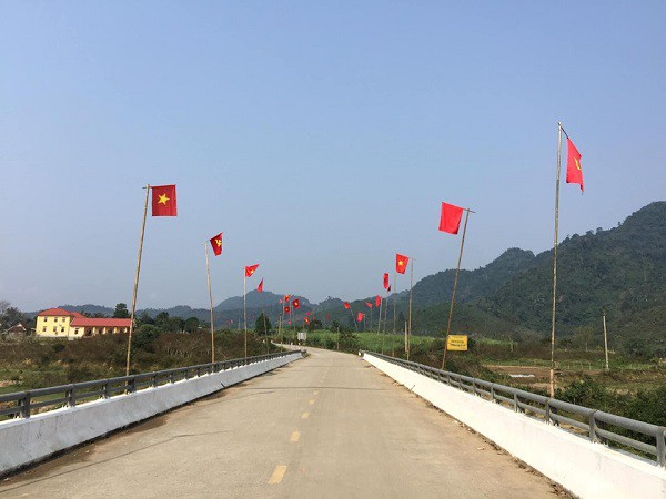 nhung con duong rop co do sao vang o nghe an