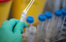 Tình báo Israel ‘gom’ gấp 100.000 bộ test Covid-19 gửi về nước