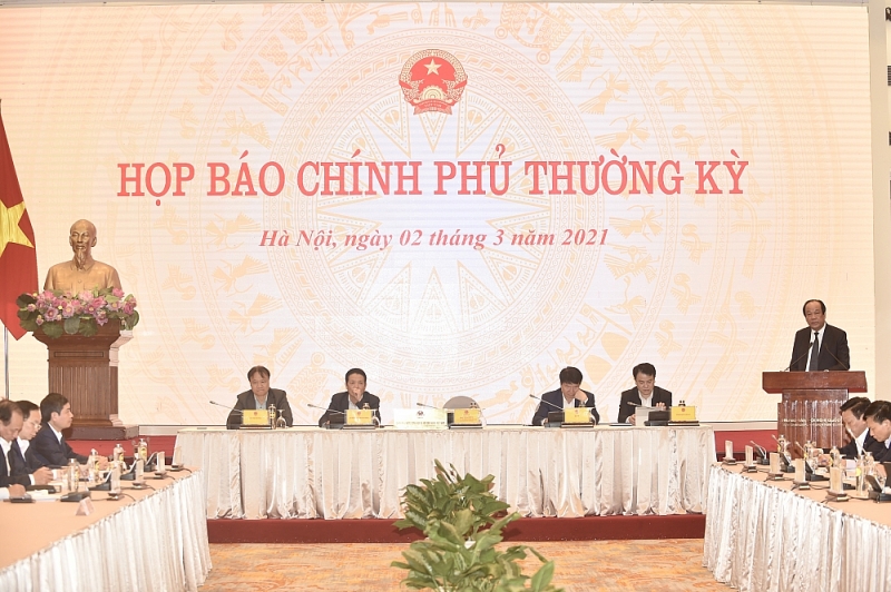 Bộ trưởng, Chủ nhiệm VPCP Mai Tiến Dũng chủ trì họp báo Chính phủ thường kỳ tháng 2/2021. Ảnh: VGP/Nhật Bắc