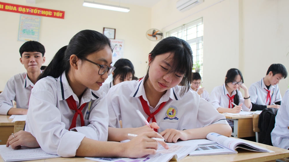 Học sinh Bắc Giang ôn luyện chuẩn bị cho kỳ thi tuyển sinh lớp 10 không chuyên năm học 2023-2024.